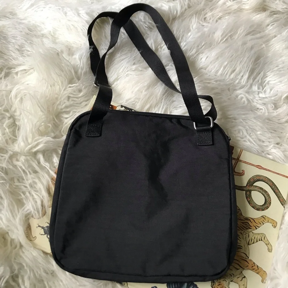 Baggallini‎ black canvas travel crossbody bag